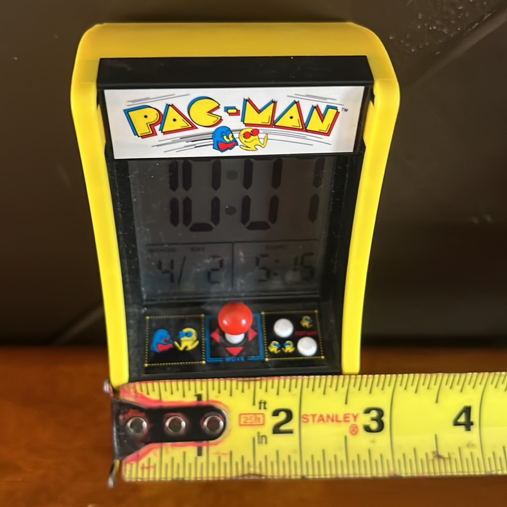 PacMan Alarm Clock - Picture 6 of 6